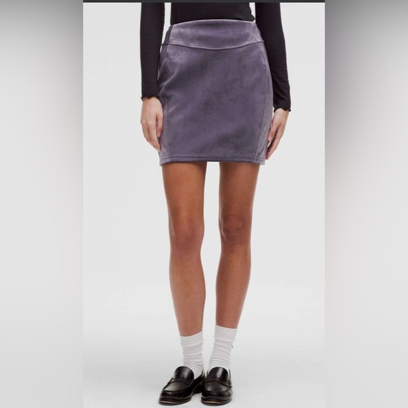 NWT Lululemon Scuba High-Rise Mini Skirt *Velvet- Nightfall/ Size Small - Picture 3 of 11